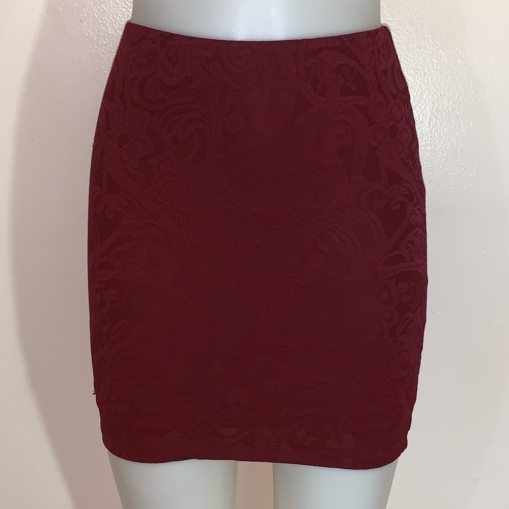 One Clothing Burgundy Skirt Sz Med
